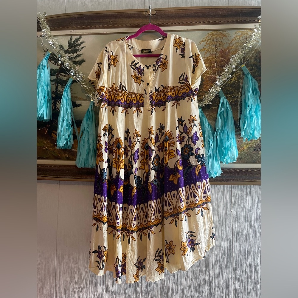 Vintage Batik Purple and Brown Flutter Sleeve Midi Sundress.Size L/XL.